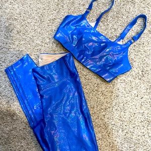 Heroine sport metalic azul set. Worn ONCE! EUC. Size medium